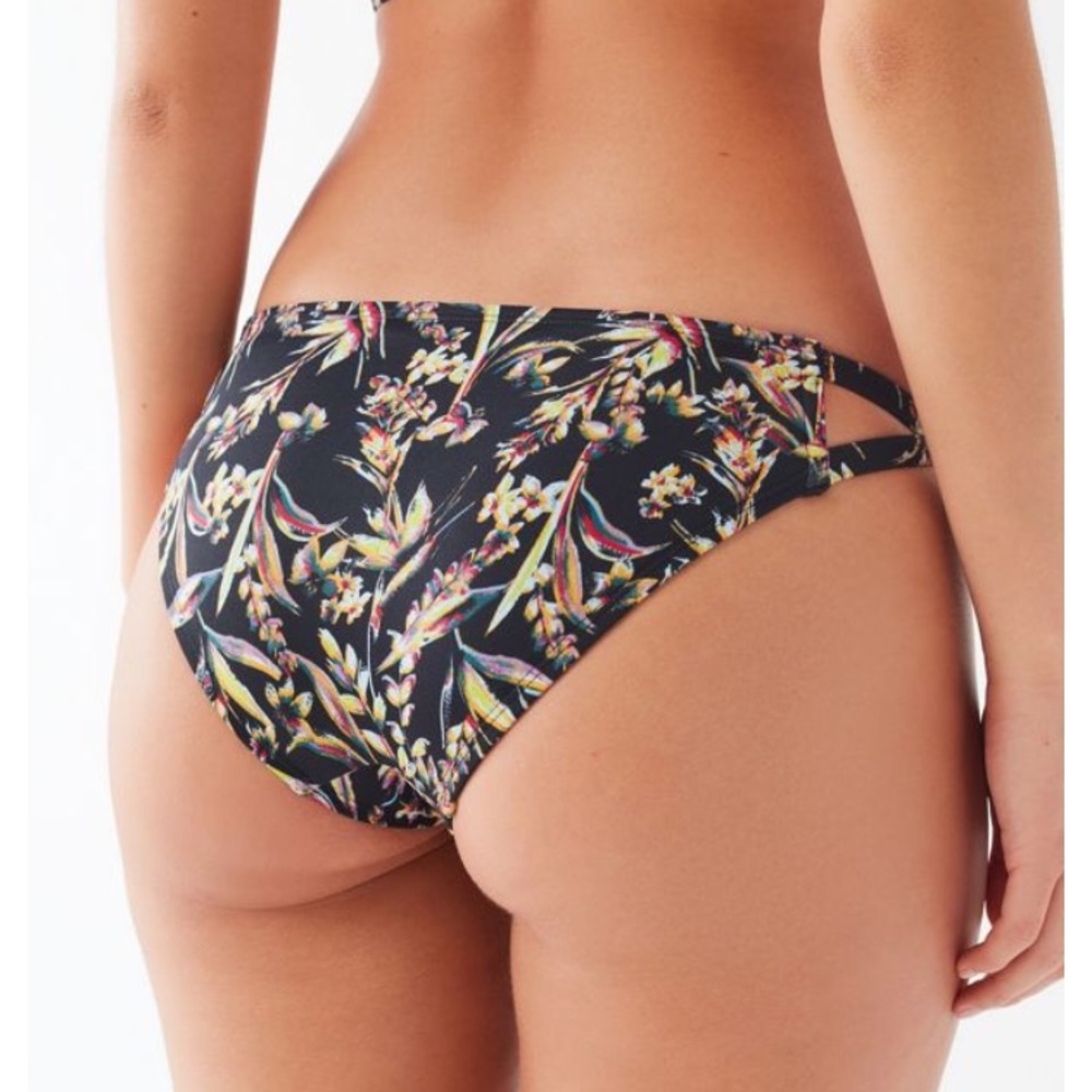 Out From Under Winnie Cross Strap Printed Bikini - image 1